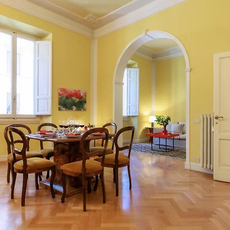 Florence Huge Apartment With Private Garden-3